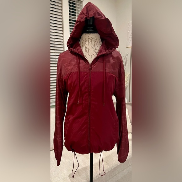 Beautiful Giant Jackets & Blazers - BEAUTIFUL GIANT LA Rain Coat Jacket Deep Red Camouflage Large Drawstring